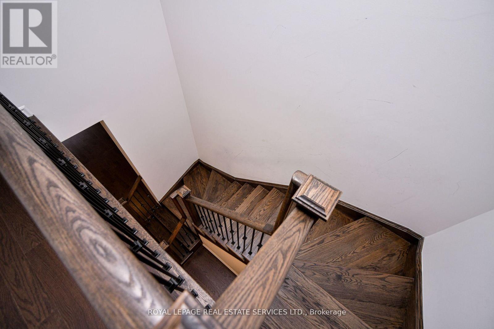 323 Thimbleweed Court, Milton, Ontario  L9E 1T2 - Photo 35 - W12561624