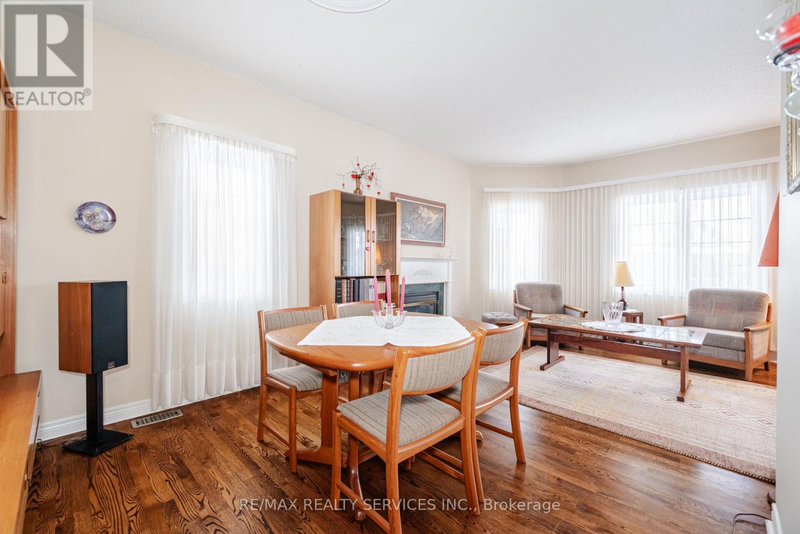 10 Orchard Park Gate, Brampton, Ontario  L6R 1W5 - Photo 11 - W12561640