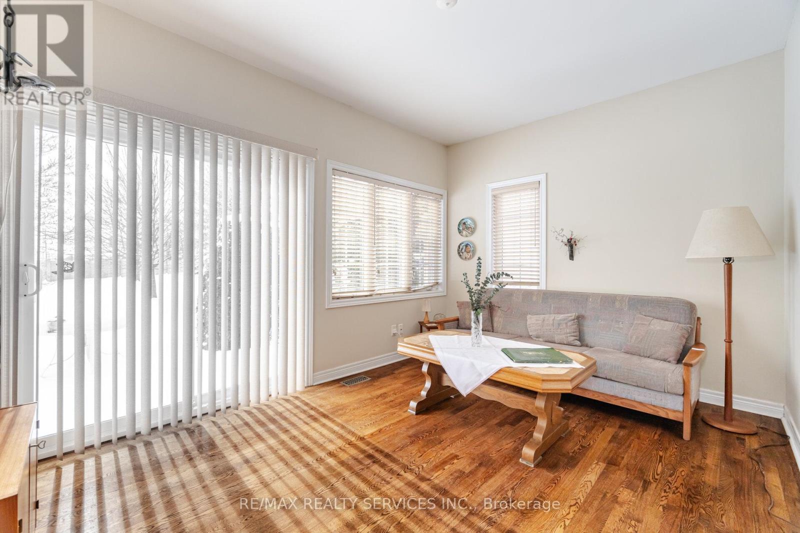 10 Orchard Park Gate, Brampton, Ontario  L6R 1W5 - Photo 14 - W12561640