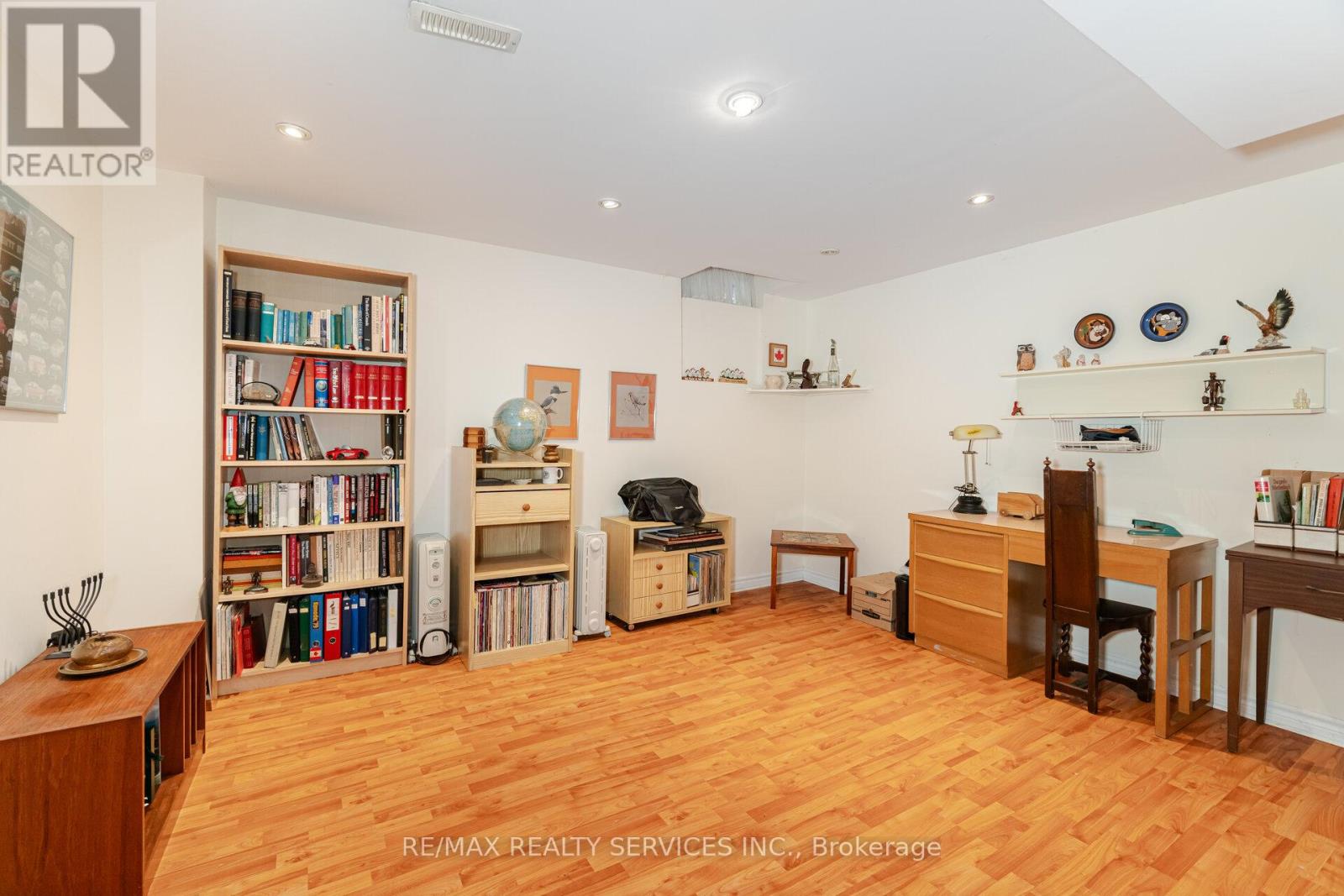 10 Orchard Park Gate, Brampton, Ontario  L6R 1W5 - Photo 33 - W12561640