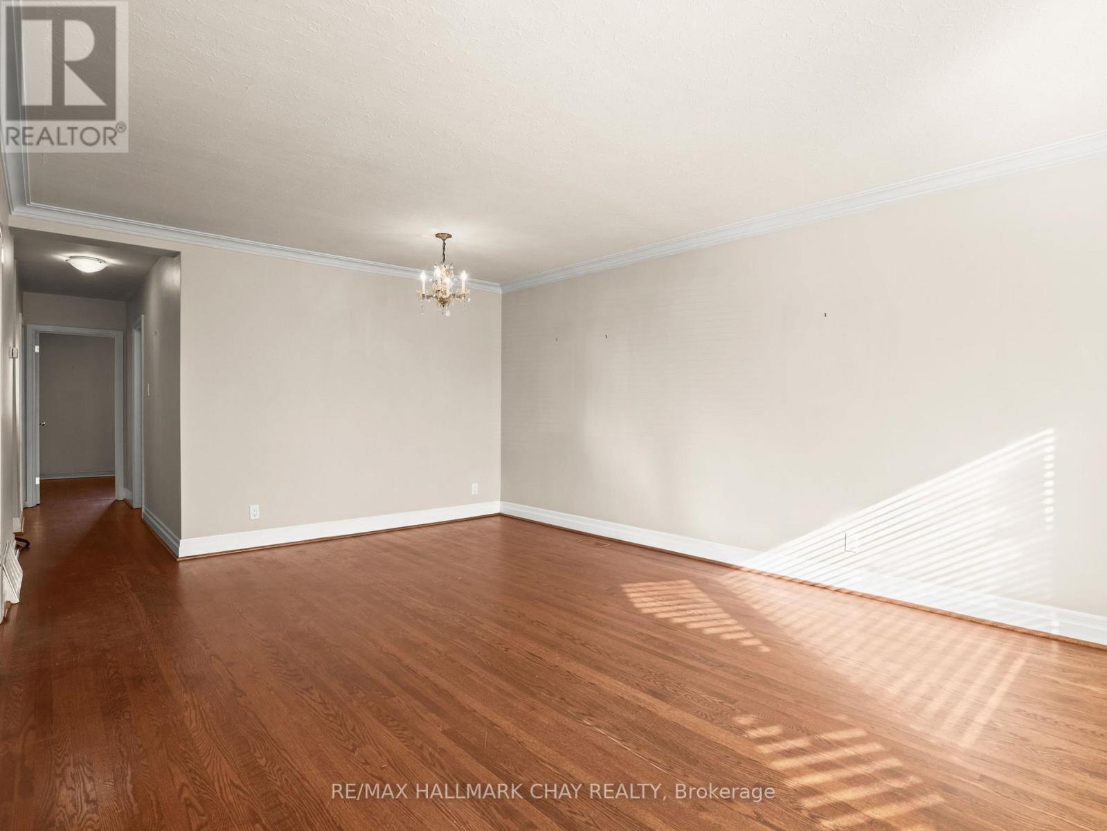 18 Ludgate Drive, Toronto, Ontario  M9W 2Y3 - Photo 13 - W12561672