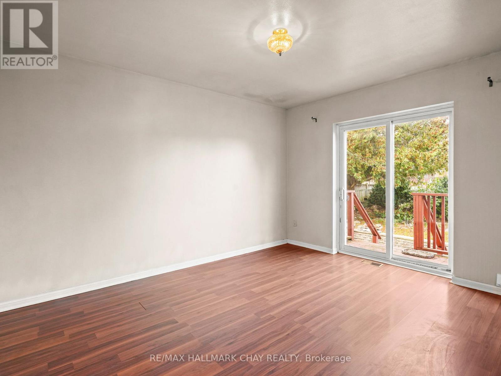 18 Ludgate Drive, Toronto, Ontario  M9W 2Y3 - Photo 16 - W12561672