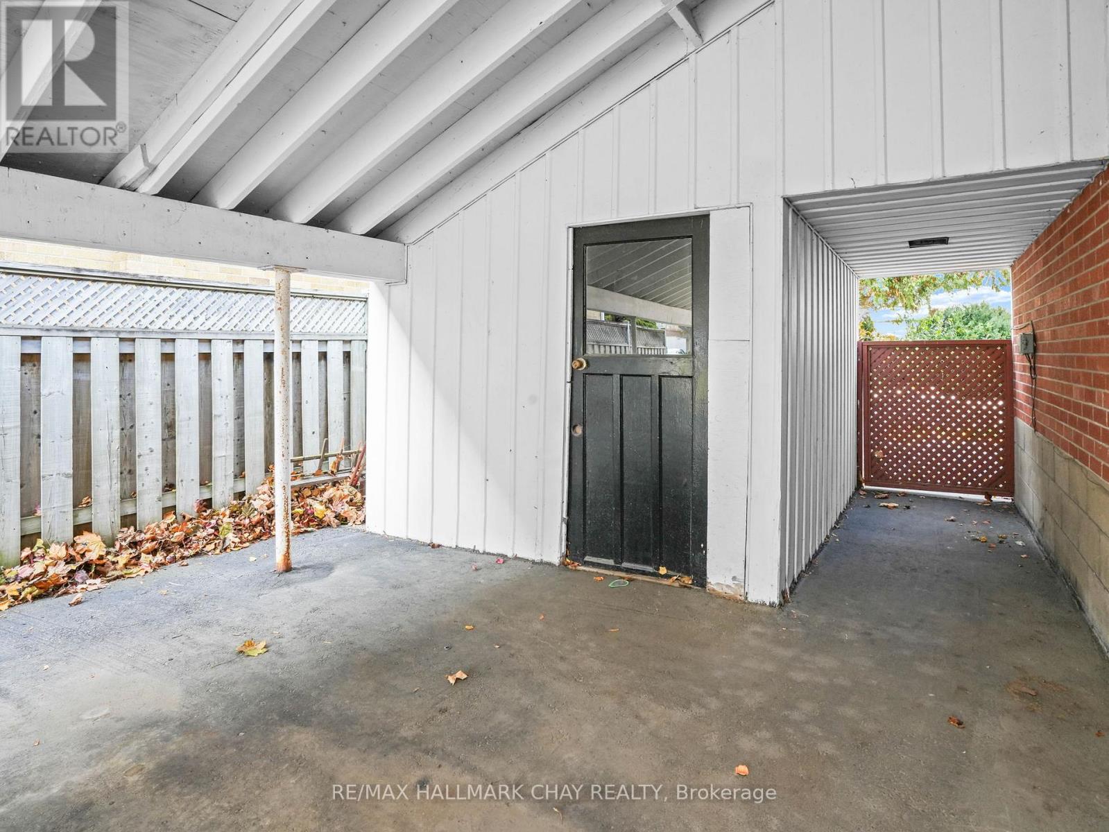 18 Ludgate Drive, Toronto, Ontario  M9W 2Y3 - Photo 27 - W12561672