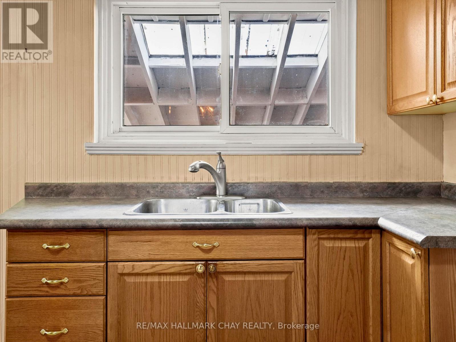 18 Ludgate Drive, Toronto, Ontario  M9W 2Y3 - Photo 8 - W12561672