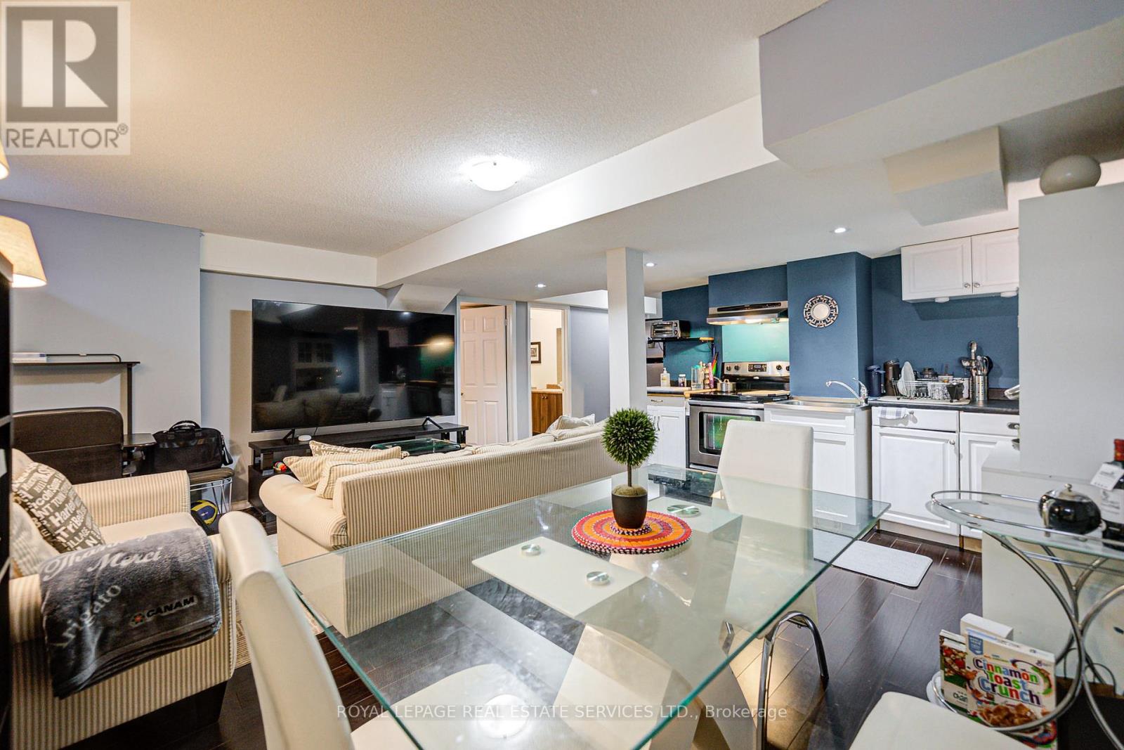 21 Duxford Street, Brampton, Ontario  L6X 0S6 - Photo 29 - W12561680