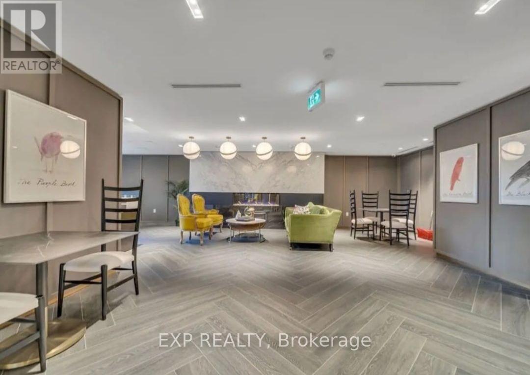 525 - 395 Dundas Street W, Oakville, Ontario L6M 5R8 - Photo 32 - W12515260