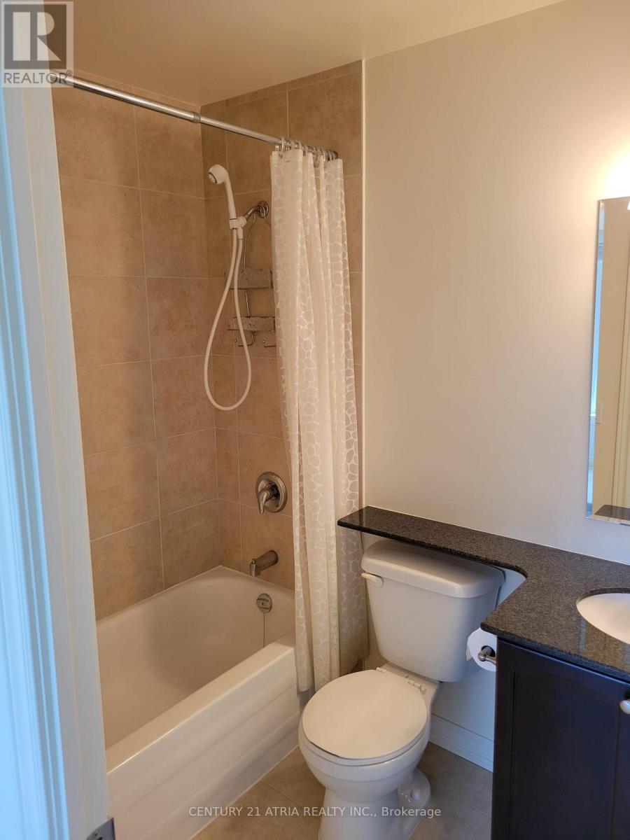 869 Clonsilla Avenue, Peterborough, Ontario  K9J 0B7 - Photo 5 - X12561604