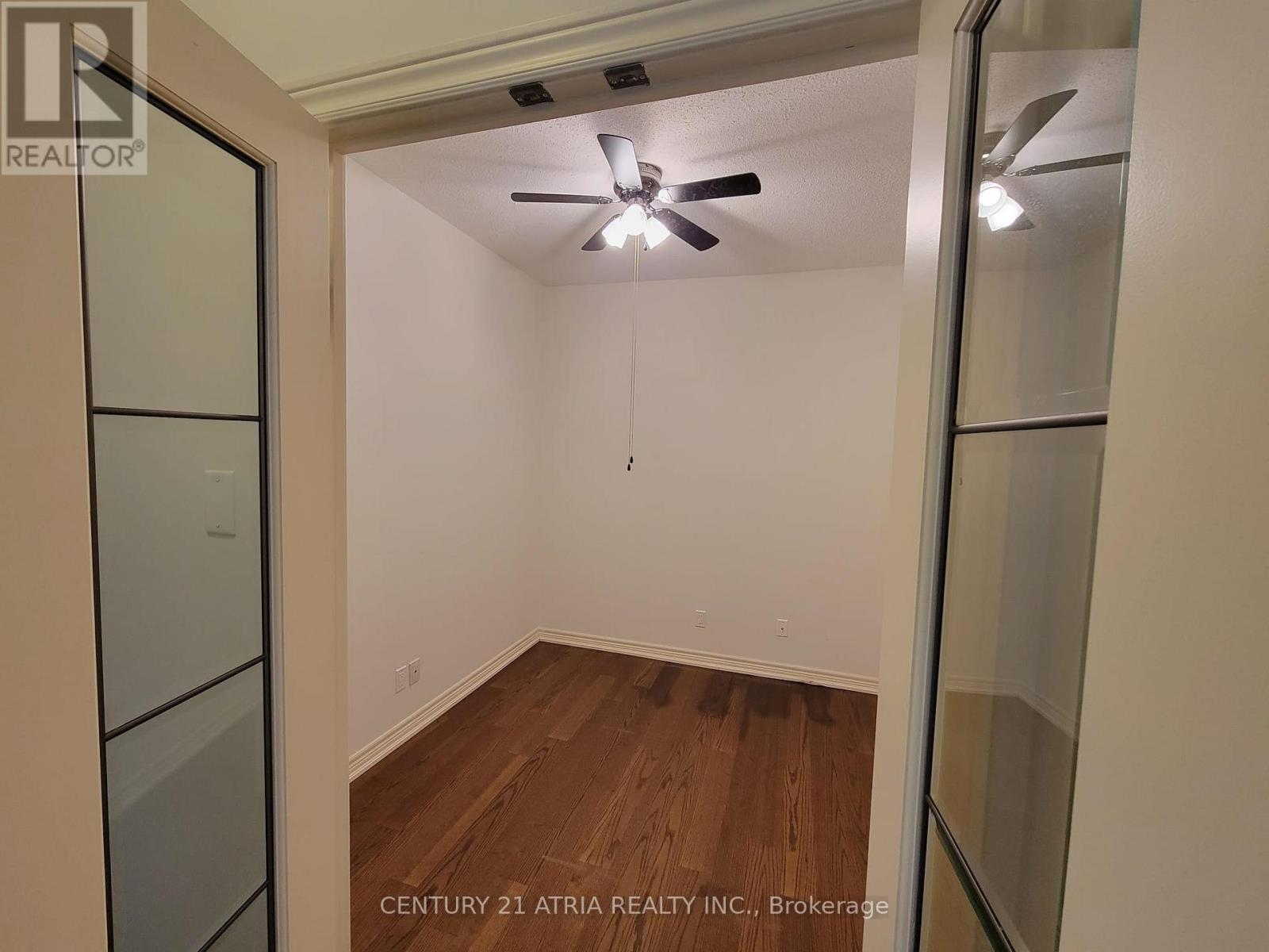 869 Clonsilla Avenue, Peterborough, Ontario  K9J 0B7 - Photo 6 - X12561604