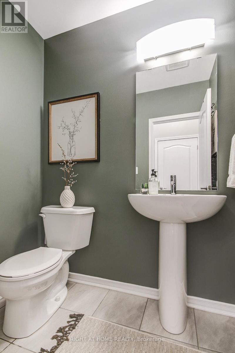 40 Mcwatters Street, Hamilton, Ontario  L0R 1C0 - Photo 36 - X12561638