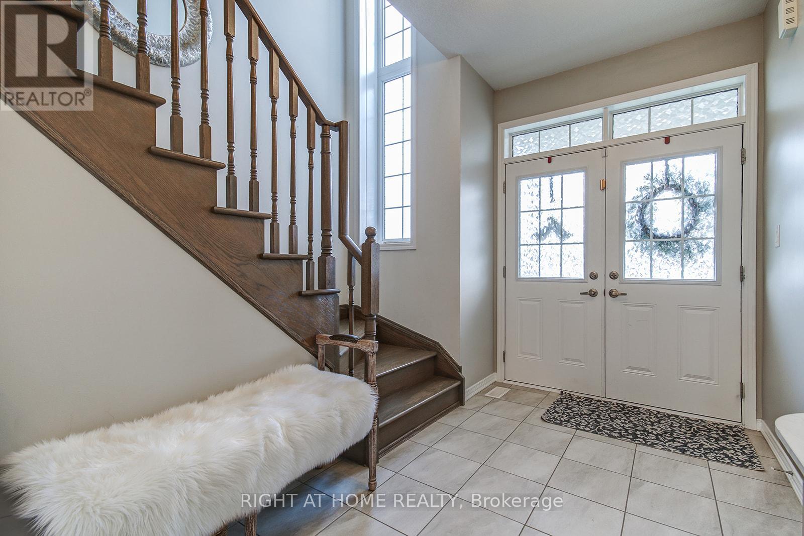 40 Mcwatters Street, Hamilton, Ontario  L0R 1C0 - Photo 4 - X12561638