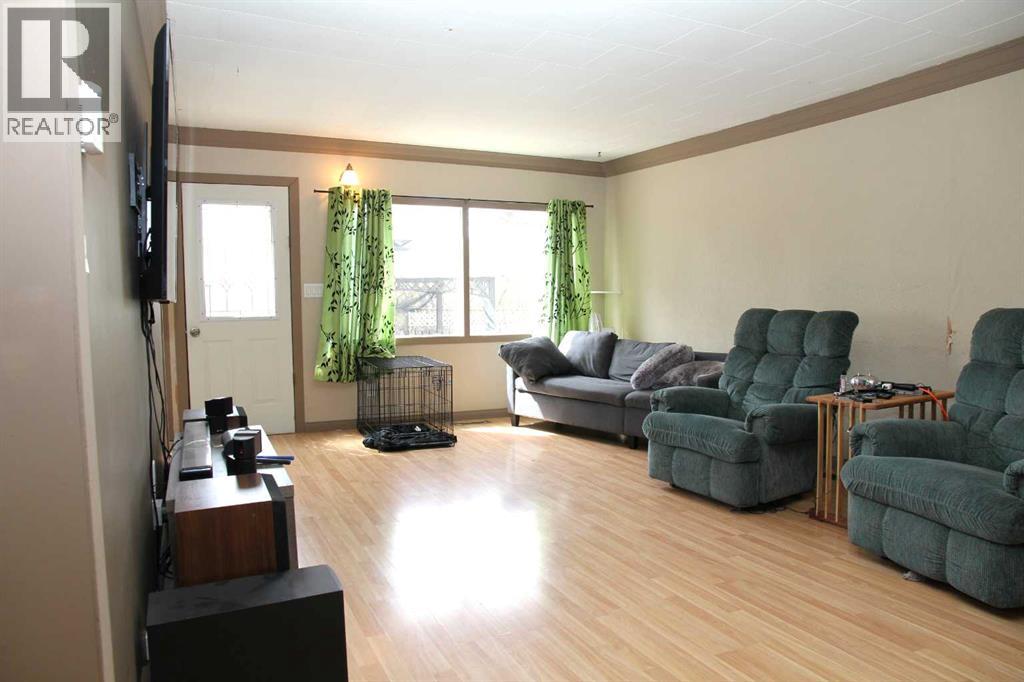 208 1 Avenue W, Maidstone, Saskatchewan  S0M 1M0 - Photo 9 - A2220241