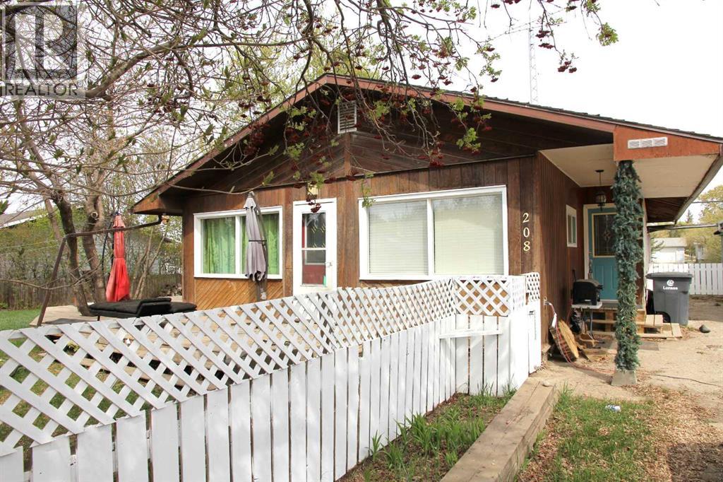 208 1 Avenue W, Maidstone, Saskatchewan