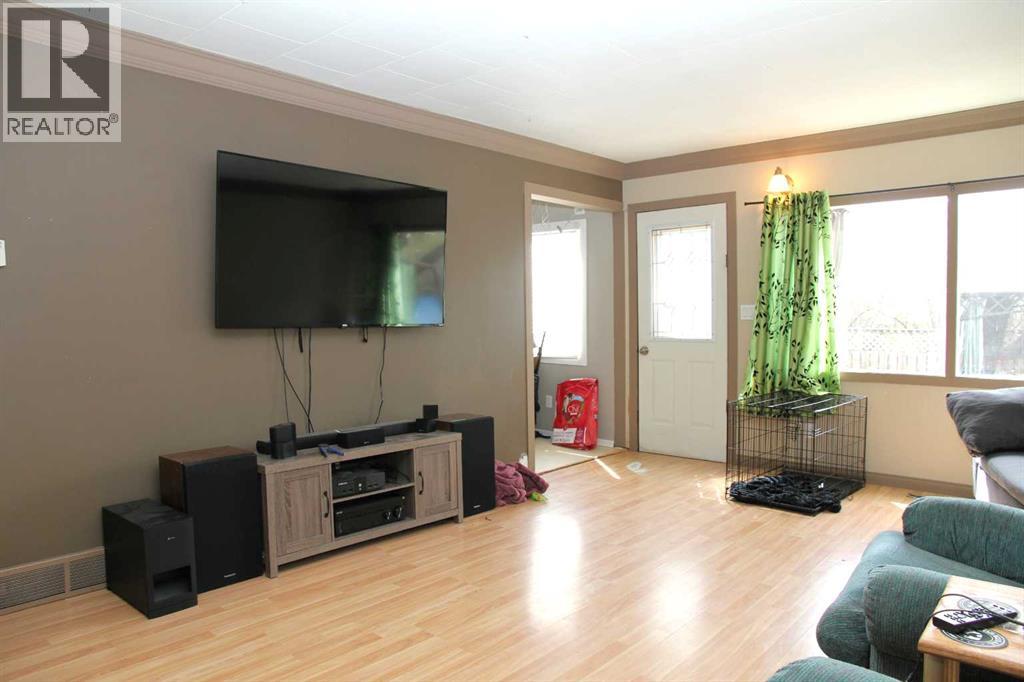 208 1 Avenue W, Maidstone, Saskatchewan  S0M 1M0 - Photo 10 - A2220241