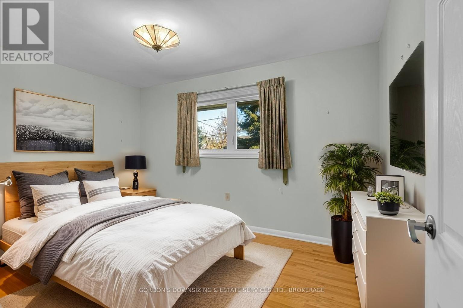 59 Oxford Crescent, Loyalist, Ontario  K7N 1R1 - Photo 17 - X12561704