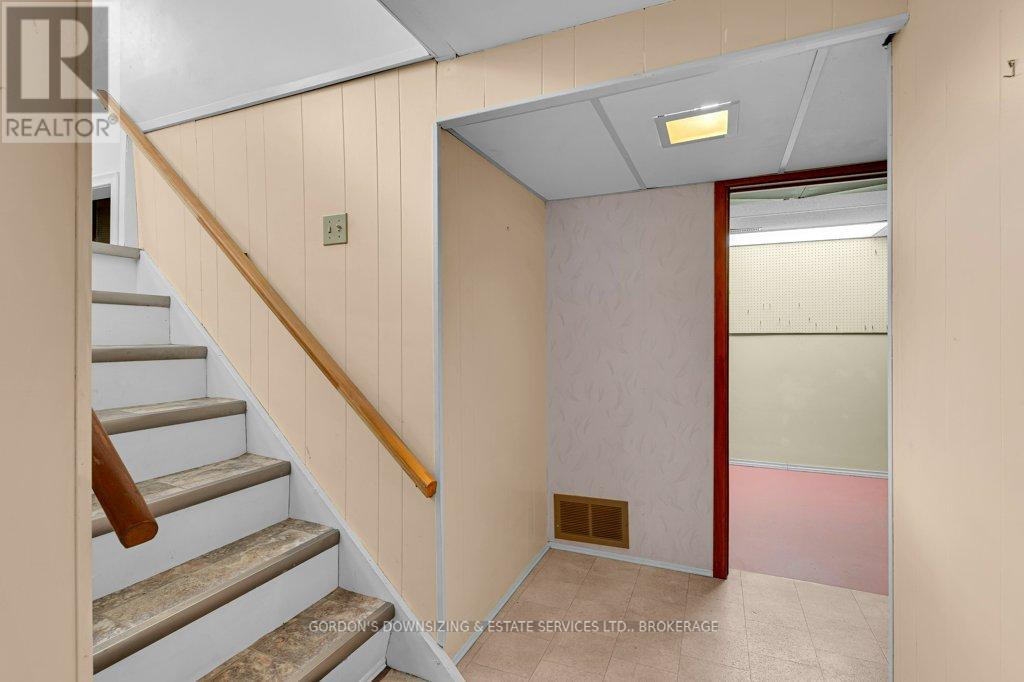 59 Oxford Crescent, Loyalist, Ontario  K7N 1R1 - Photo 26 - X12561704