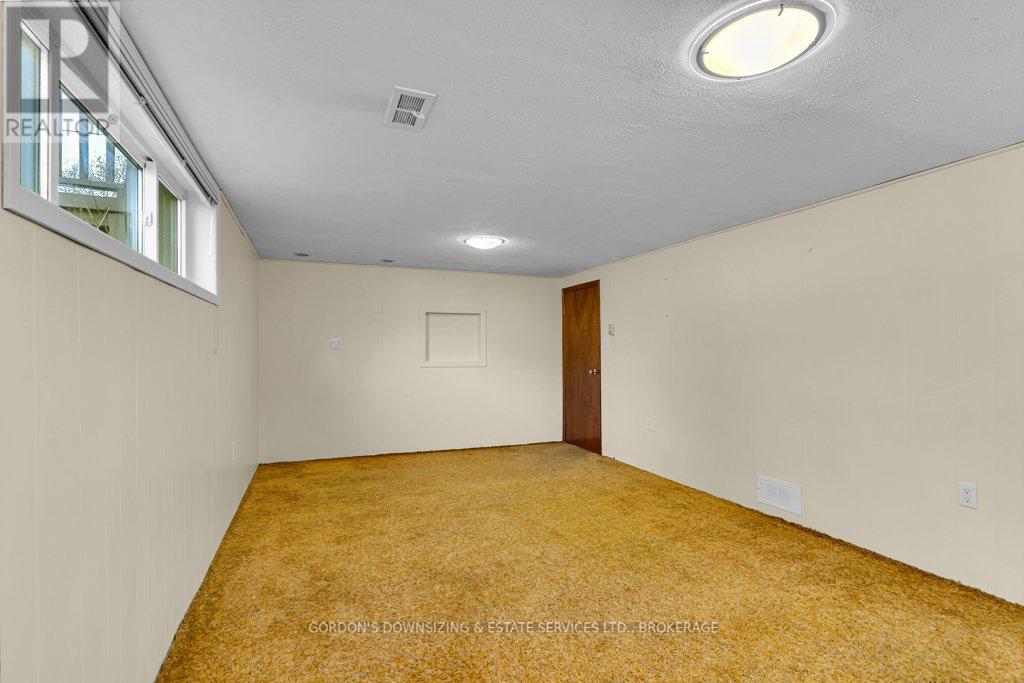 59 Oxford Crescent, Loyalist, Ontario  K7N 1R1 - Photo 29 - X12561704