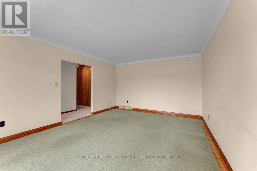 14 Mulcaster Street, Kingston, Ontario  K7M 2V5 - Photo 6 - X12561756