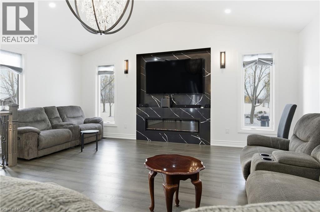 1576 Woodburn Road, Binbrook, Ontario  L0R 1C0 - Photo 11 - 40785870