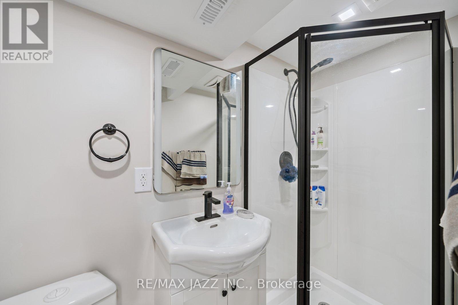 99 Bell Drive, Whitby, Ontario  L1N 2T1 - Photo 34 - E12561840