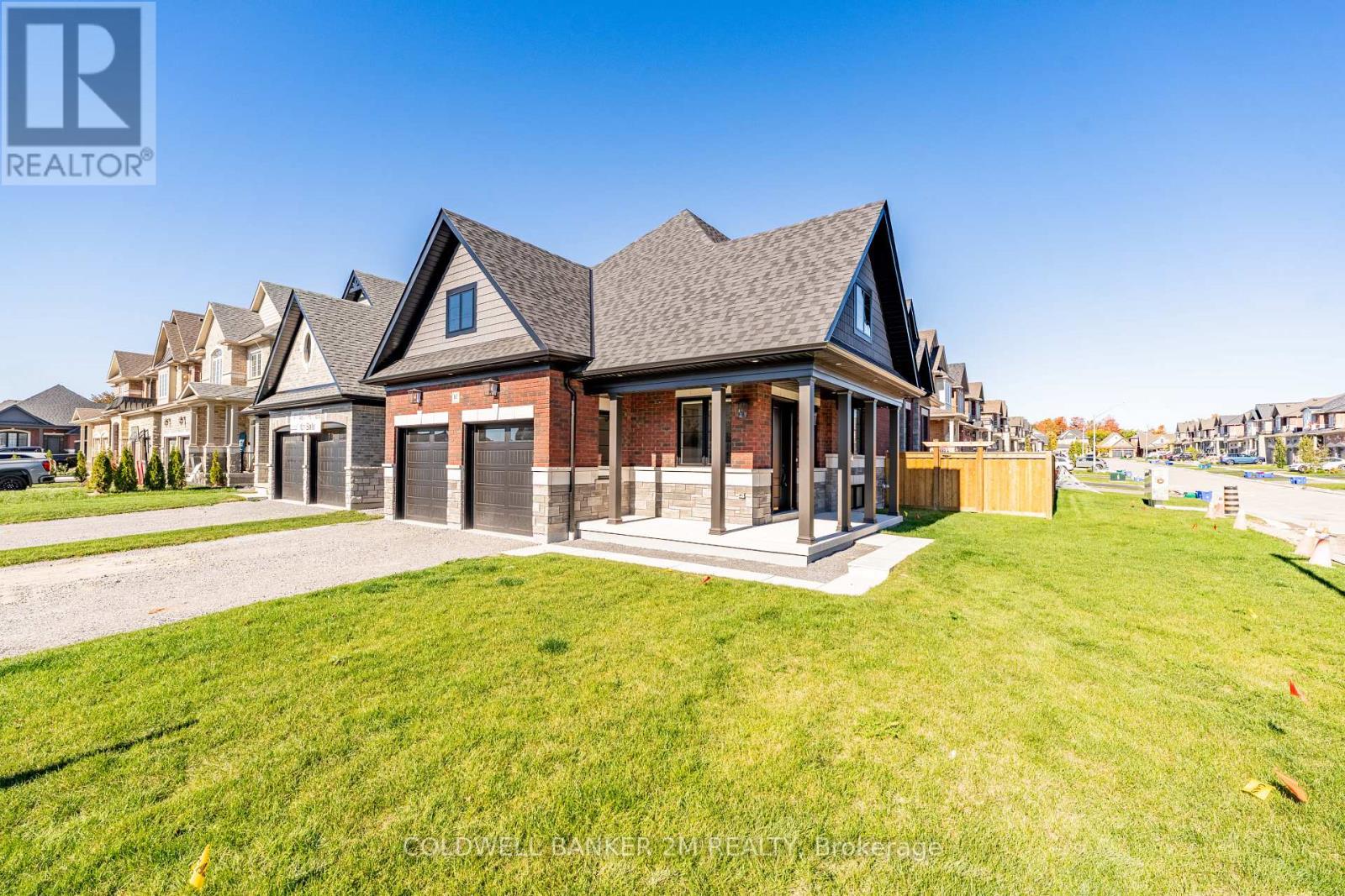 10 St. Augustine Drive, Whitby, Ontario  L1M 0L7 - Photo 3 - E12561928