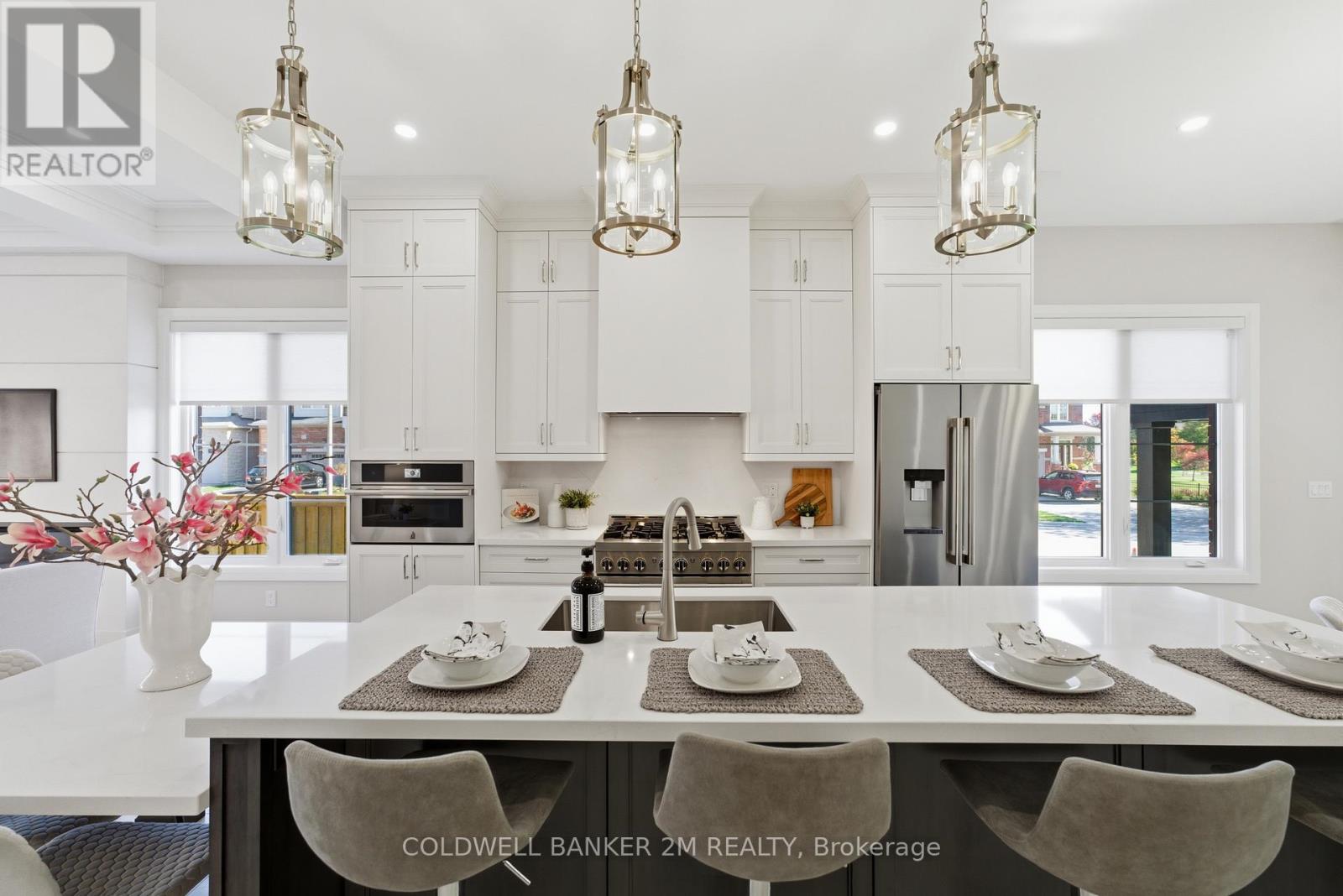 10 St. Augustine Drive, Whitby, Ontario  L1M 0L7 - Photo 7 - E12561928