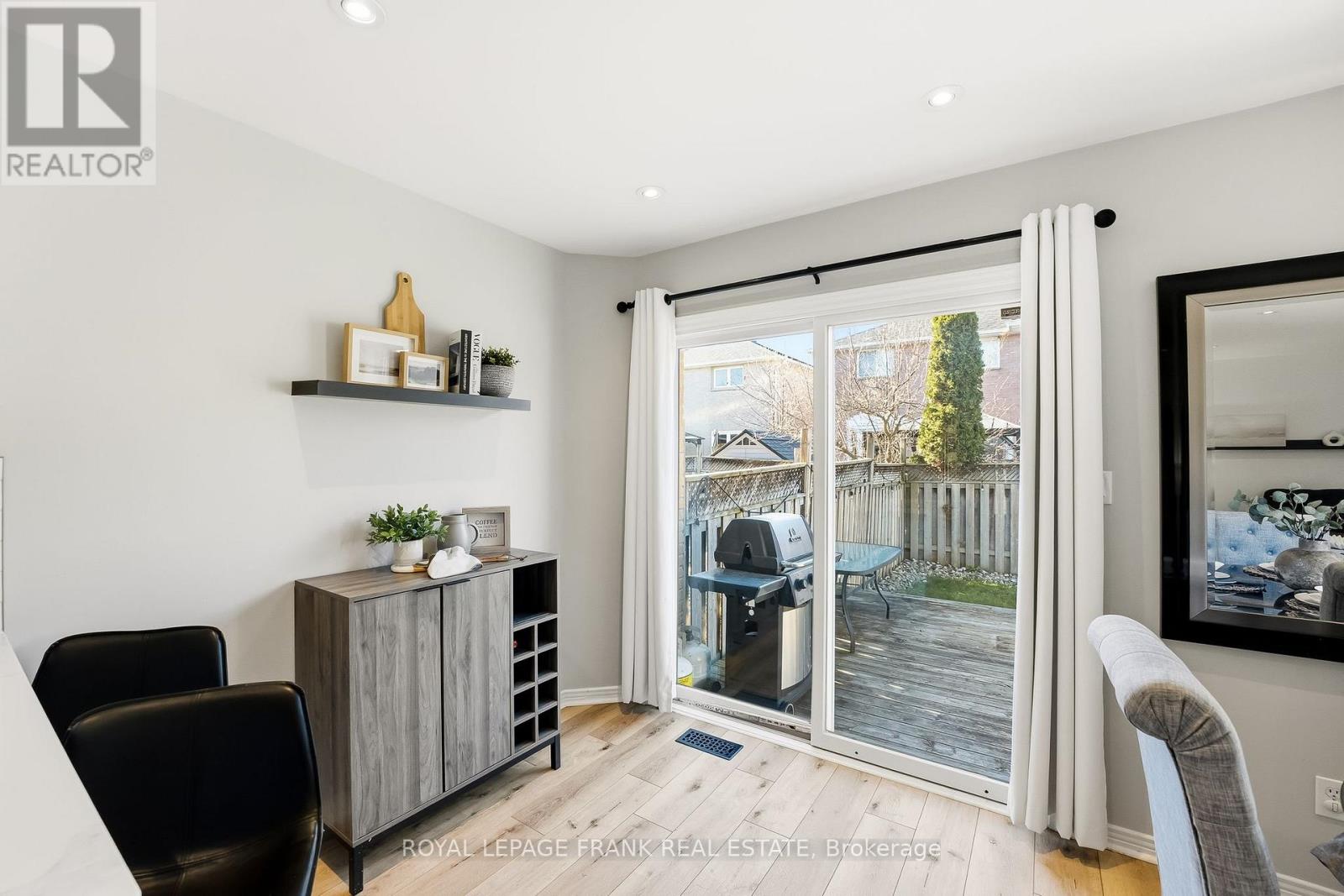 6 Short Crescent, Clarington, Ontario  L1E 2Z5 - Photo 9 - E12562004