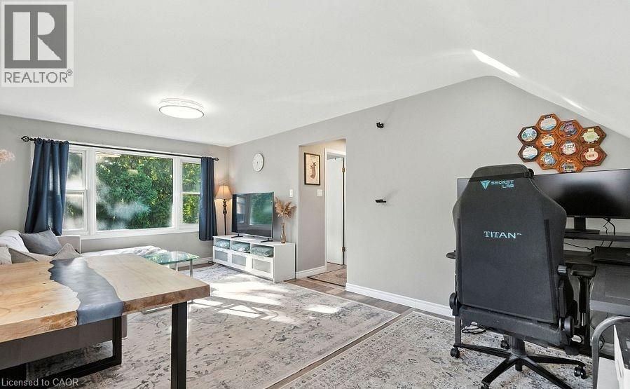 154 Montgomery Road, Kitchener, Ontario  N2H 3P6 - Photo 4 - 40788899