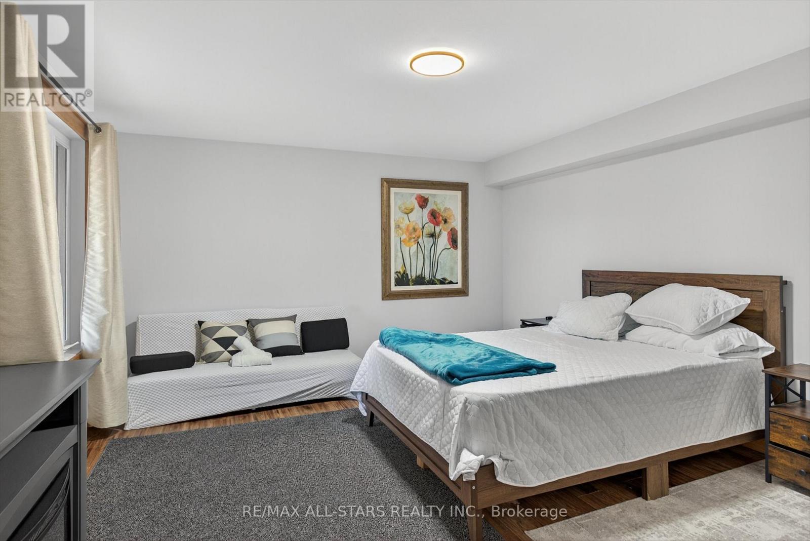 38 Pheasant Street, Kawartha Lakes, Ontario  K0L 2W0 - Photo 30 - X12561902