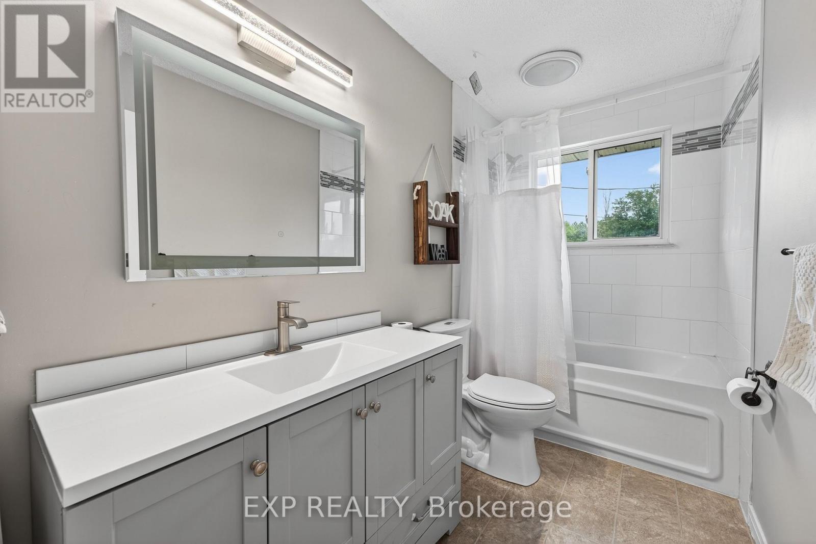 3110 Switzerville Road, Greater Napanee, Ontario  K7R 3K9 - Photo 16 - X12561968