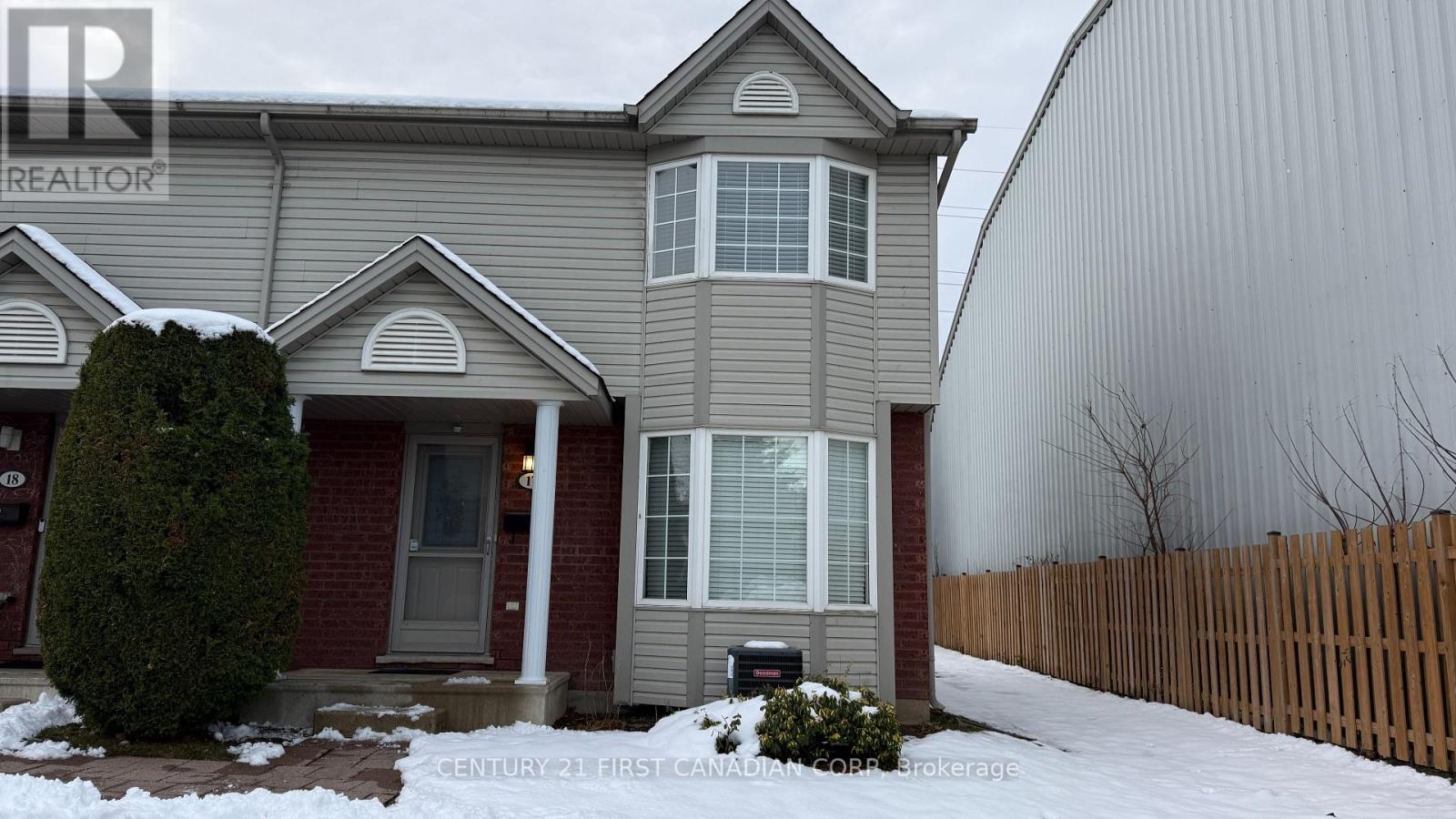 17 - 101 Brookside Street, London South, Ontario N5Z 5C9 - Photo 1 - X12561712