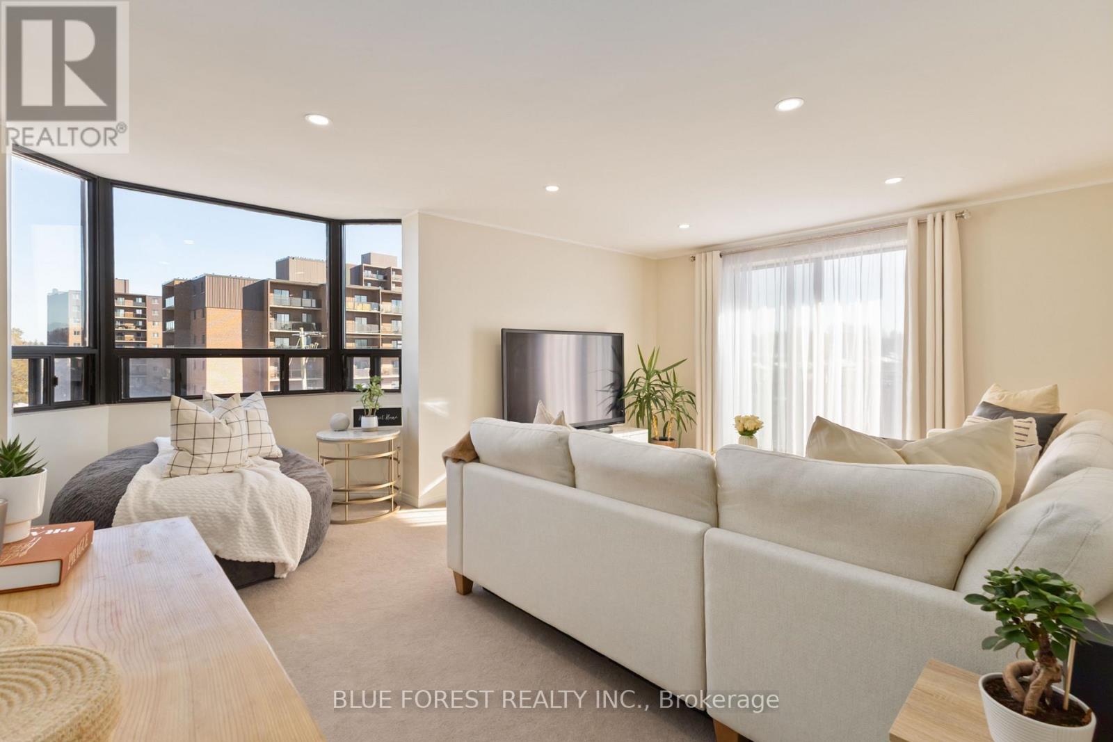 502 - 75 Huxley Street, London South, Ontario  N6J 4W7 - Photo 10 - X12561734