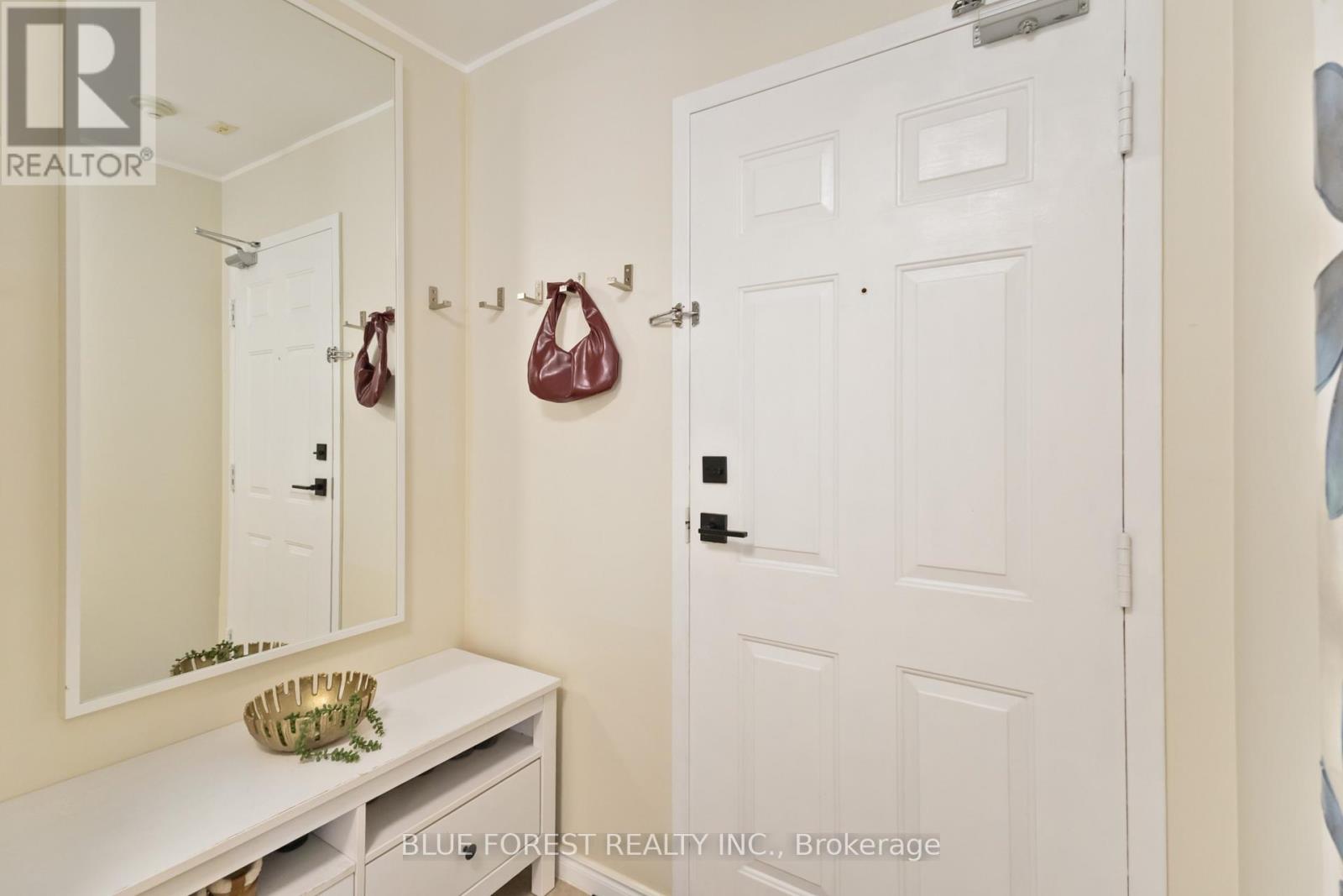 502 - 75 Huxley Street, London South, Ontario  N6J 4W7 - Photo 7 - X12561734