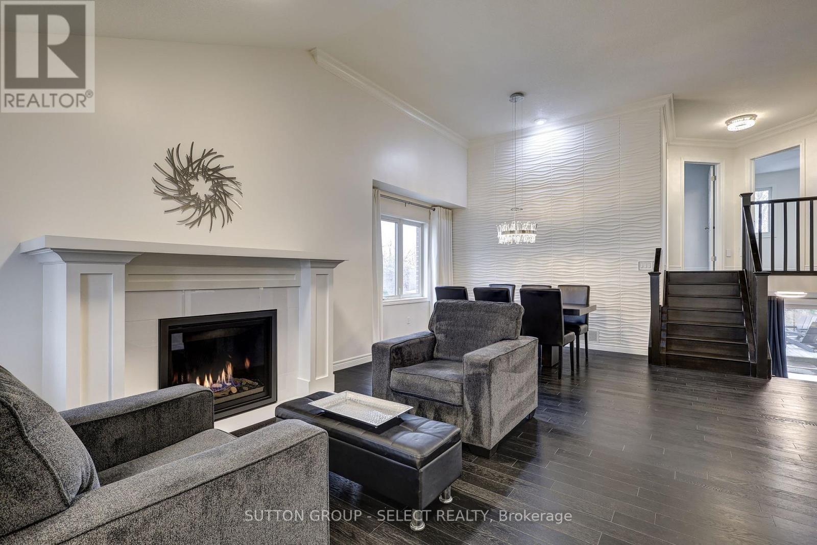 21 Alderwood Court, St. Thomas, Ontario  N5P 0B2 - Photo 4 - X12561772