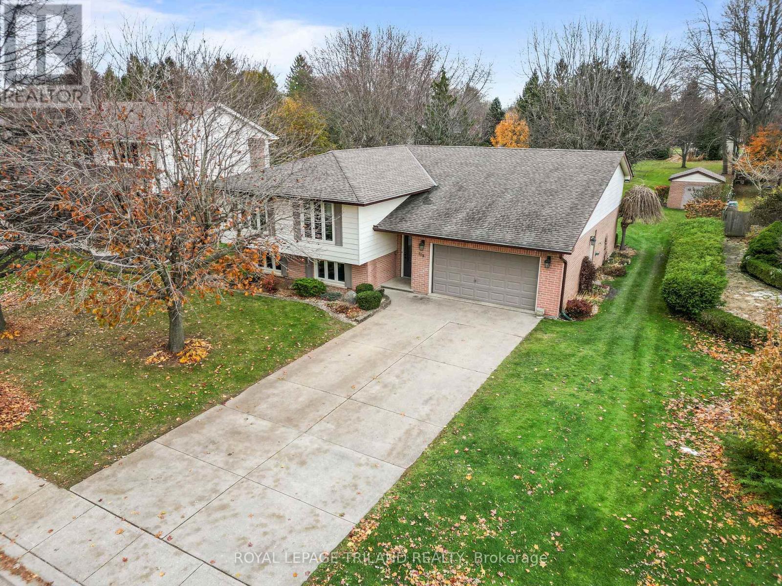 115 Roe Street, Southwest Middlesex, Ontario  N0L 1M0 - Photo 1 - X12561790