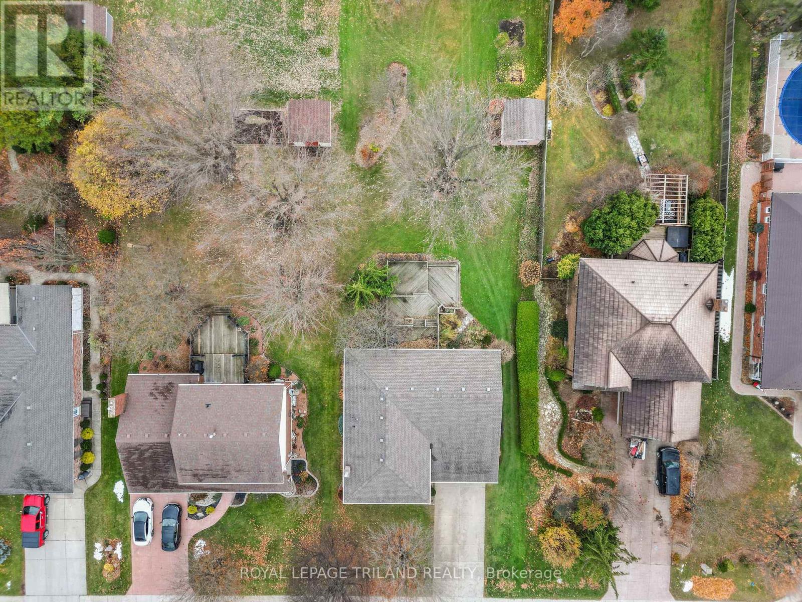 115 Roe Street, Southwest Middlesex, Ontario  N0L 1M0 - Photo 2 - X12561790