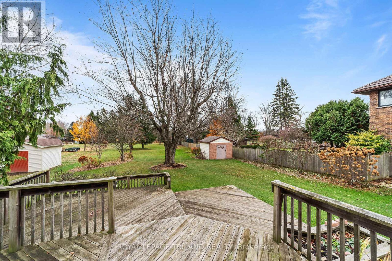 115 Roe Street, Southwest Middlesex, Ontario  N0L 1M0 - Photo 37 - X12561790