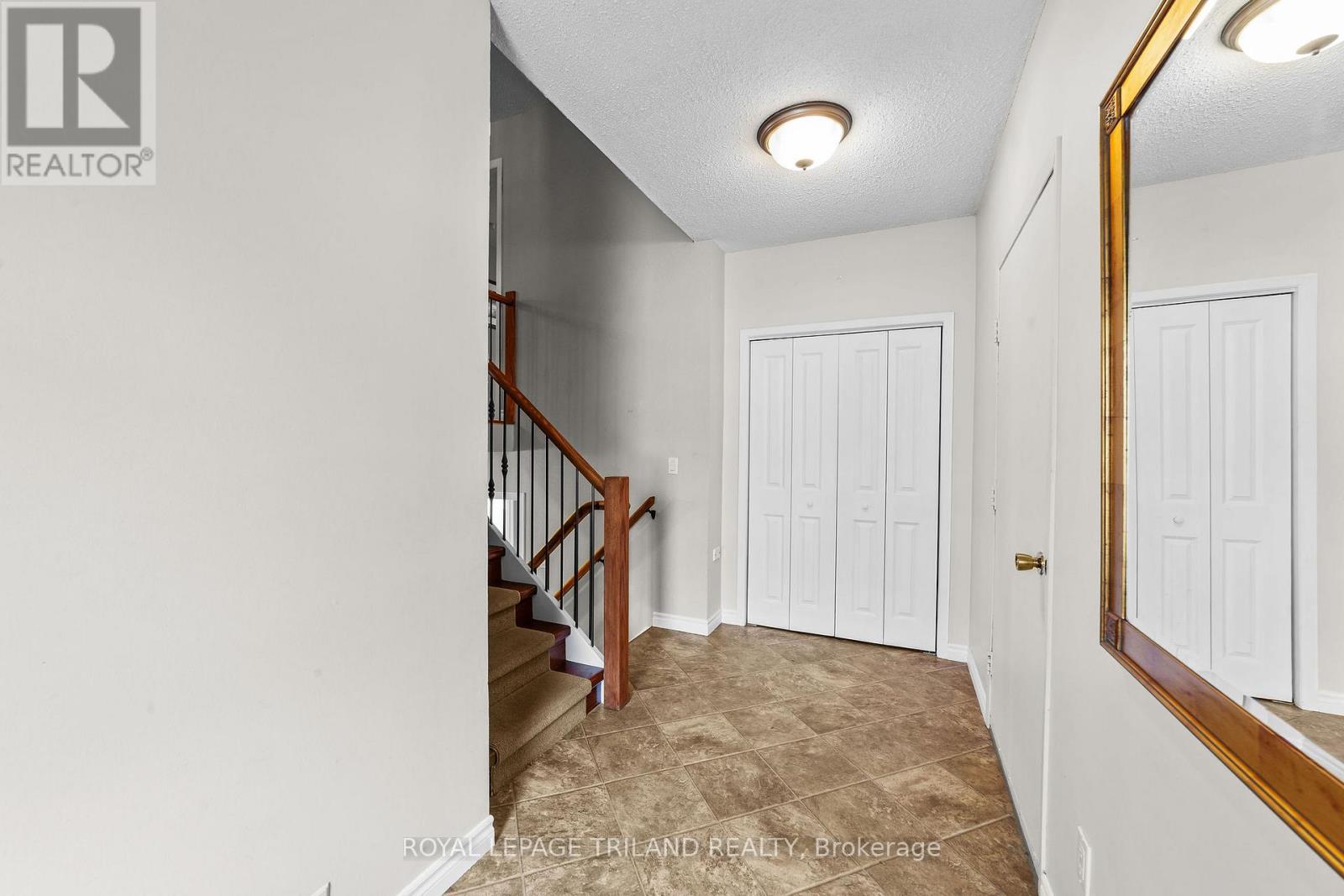 115 Roe Street, Southwest Middlesex, Ontario  N0L 1M0 - Photo 6 - X12561790