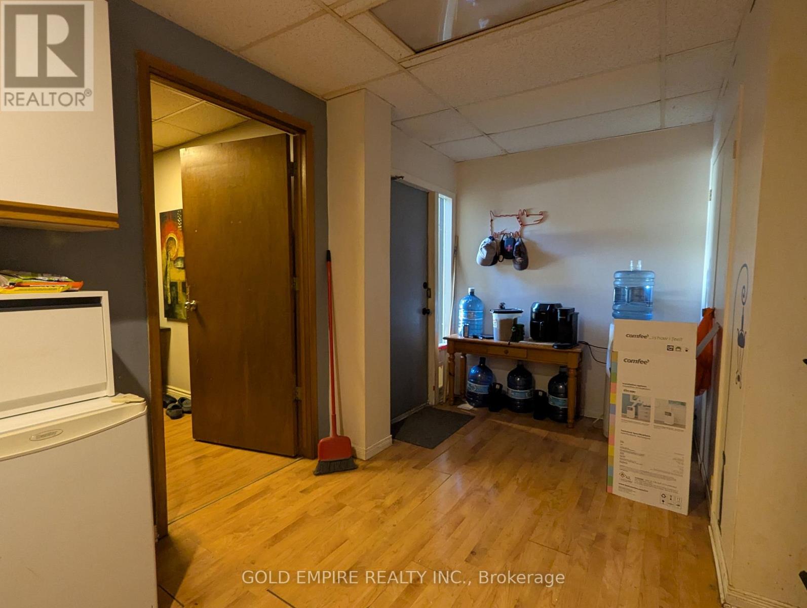 42 Wellington Street N, Woodstock, Ontario  N4S 6P3 - Photo 5 - X12561896