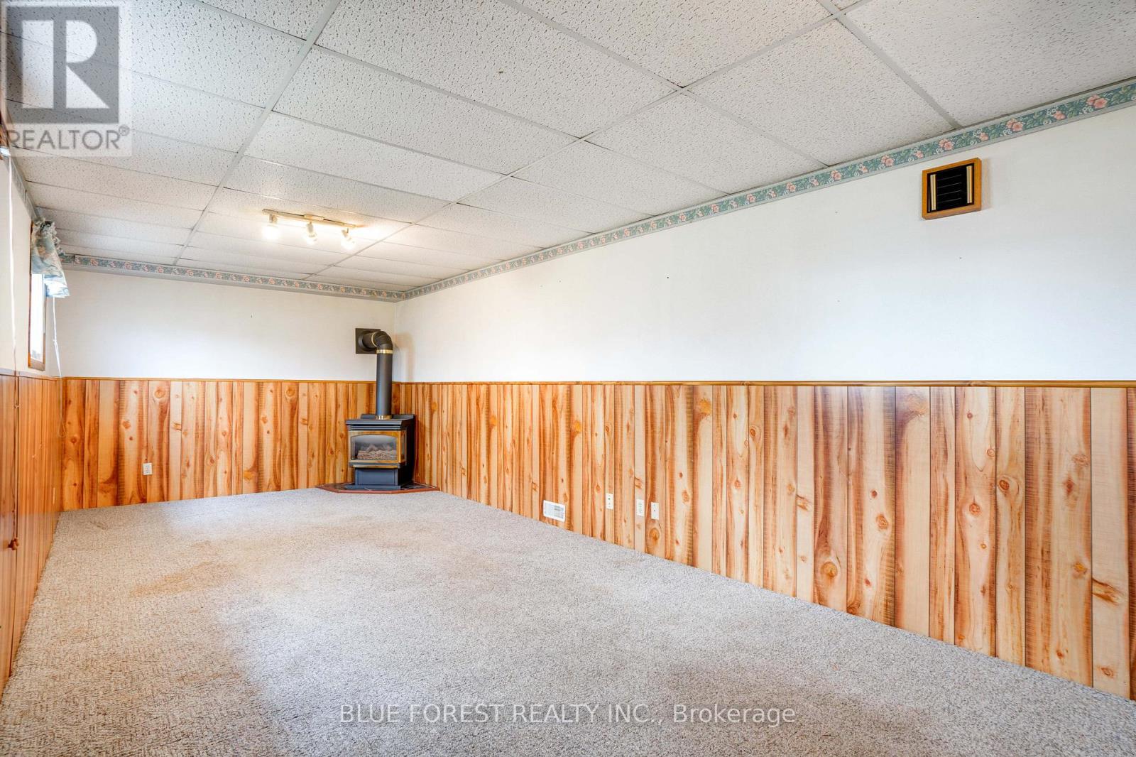 177 Gilbert Street, West Elgin, Ontario N0L 2P0 - Photo 31 - X12561974