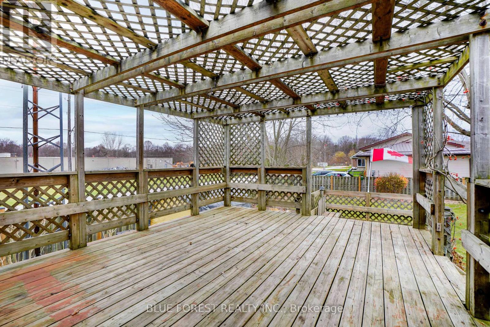177 Gilbert Street, West Elgin, Ontario N0L 2P0 - Photo 42 - X12561974