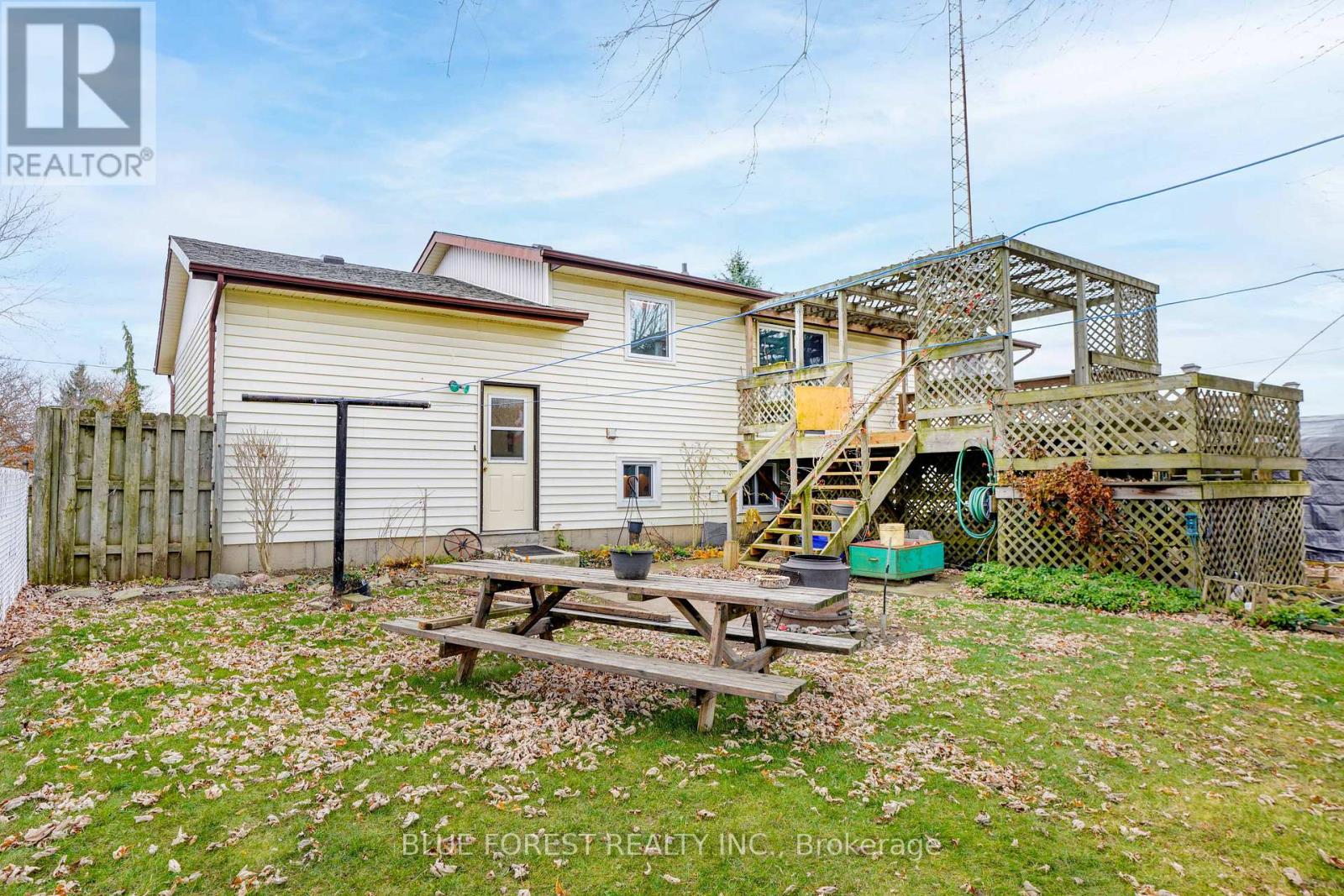 177 Gilbert Street, West Elgin, Ontario N0L 2P0 - Photo 44 - X12561974