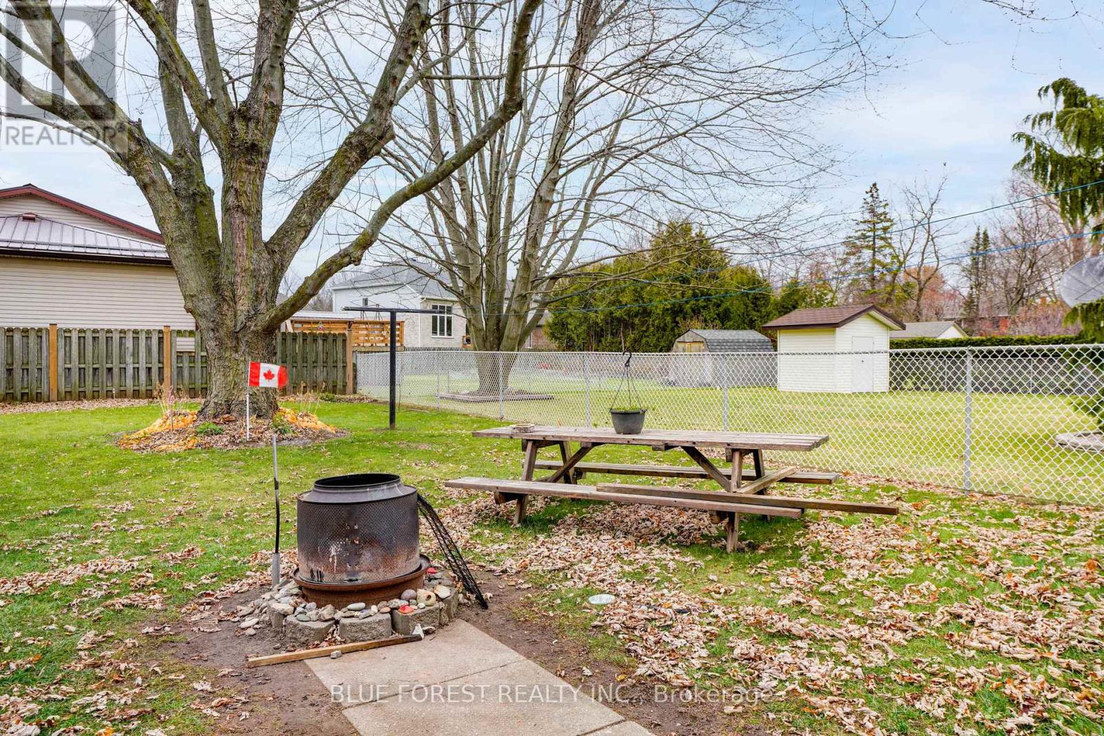 177 Gilbert Street, West Elgin, Ontario N0L 2P0 - Photo 45 - X12561974