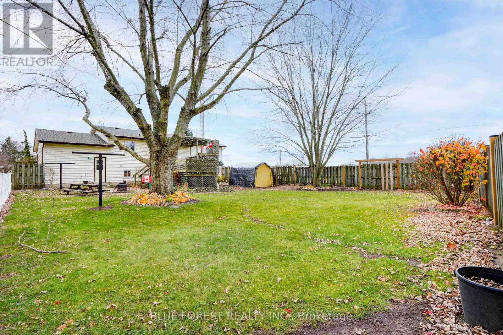 177 Gilbert Street, West Elgin, Ontario N0L 2P0 - Photo 46 - X12561974