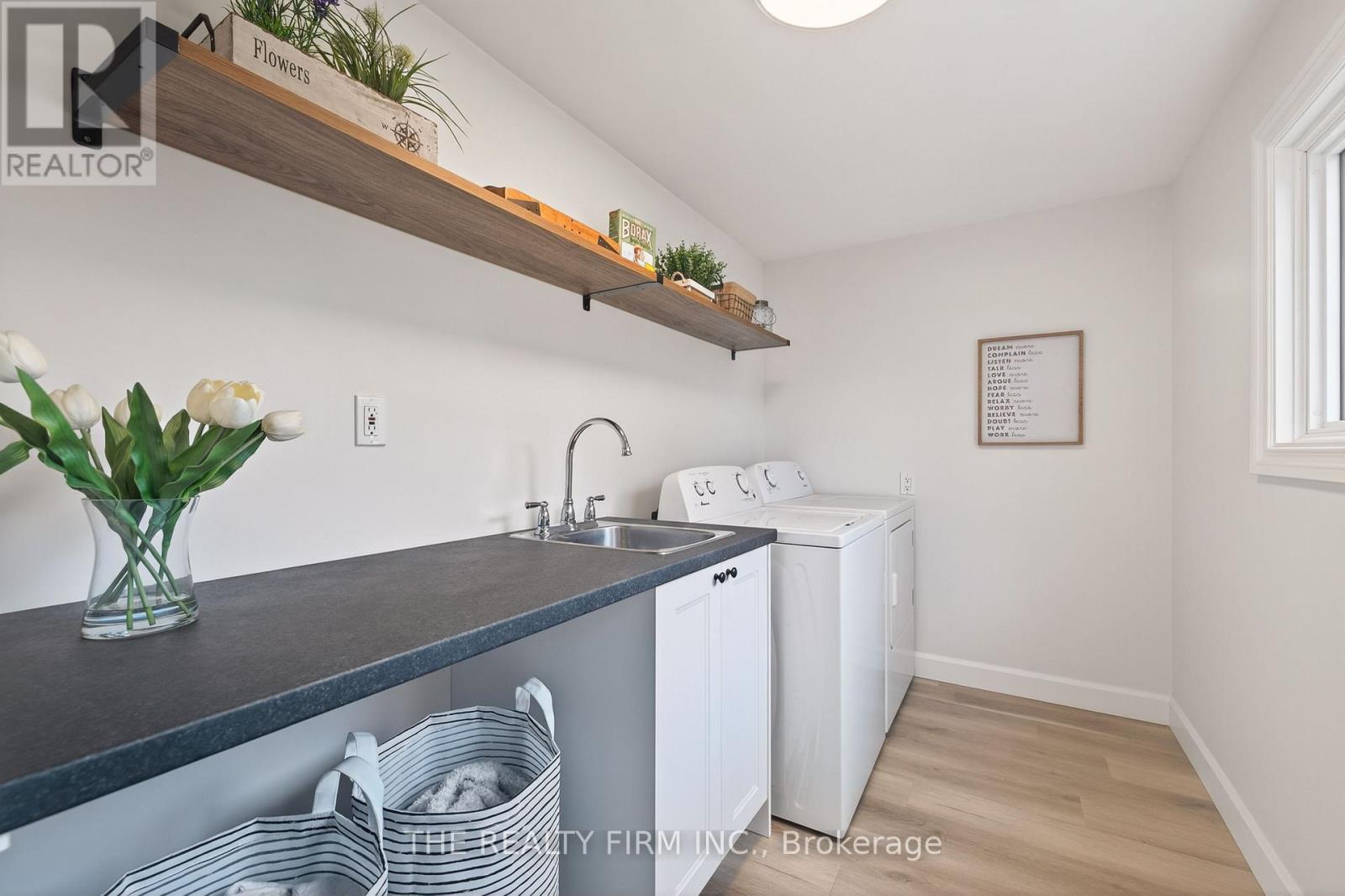 1180 Guildwood Boulevard, London North, Ontario  N6H 4G9 - Photo 26 - X12561980