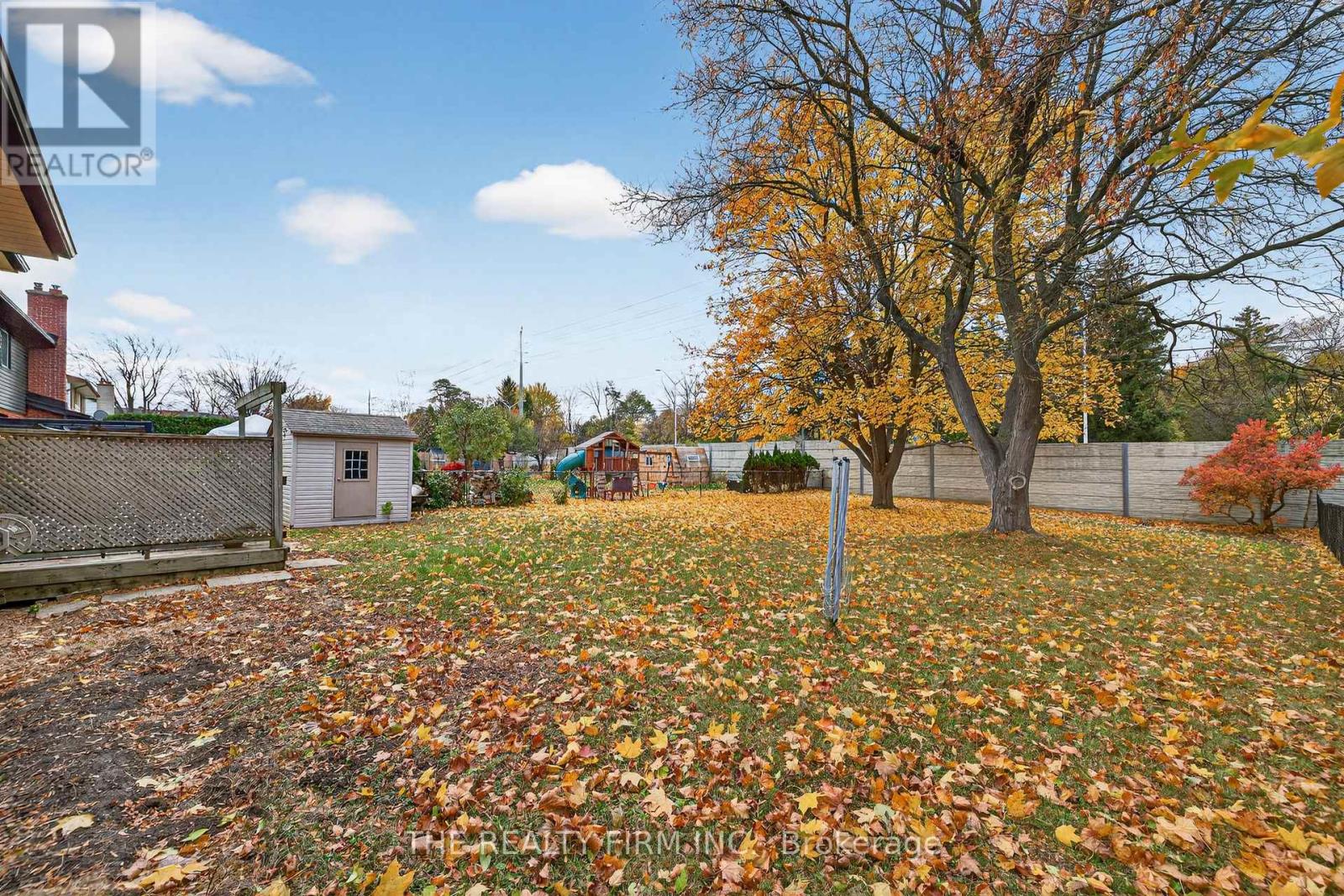 1180 Guildwood Boulevard, London North, Ontario  N6H 4G9 - Photo 35 - X12561980