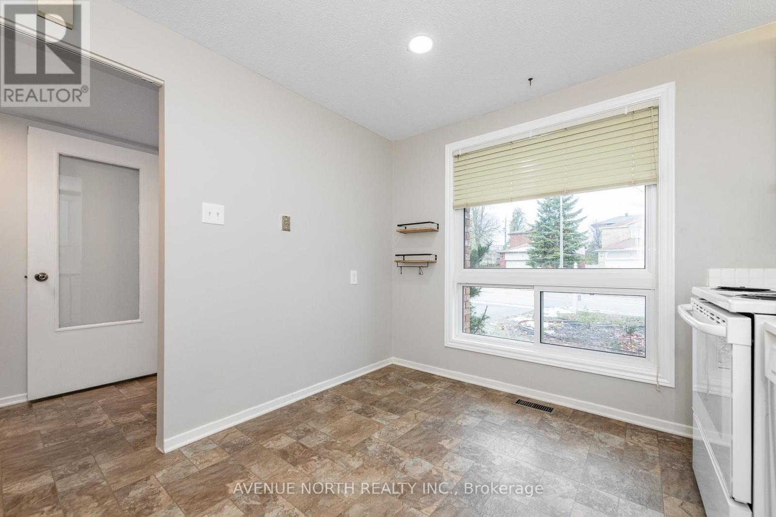 3 Fable Street, Ottawa, Ontario  K2J 2C9 - Photo 11 - X12561784