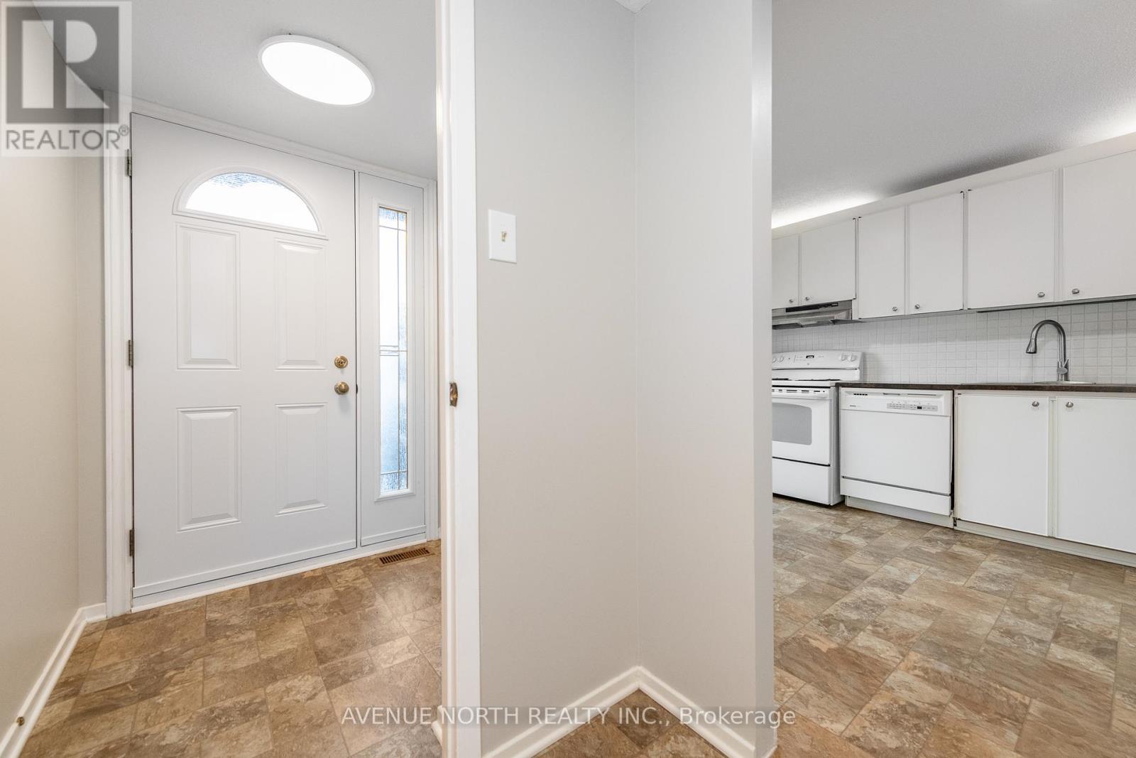 3 Fable Street, Ottawa, Ontario  K2J 2C9 - Photo 4 - X12561784