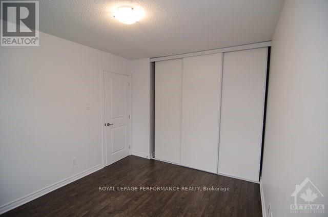 B - 111 Dalehurst Drive, Ottawa, Ontario  K2G 4E2 - Photo 15 - X12561972