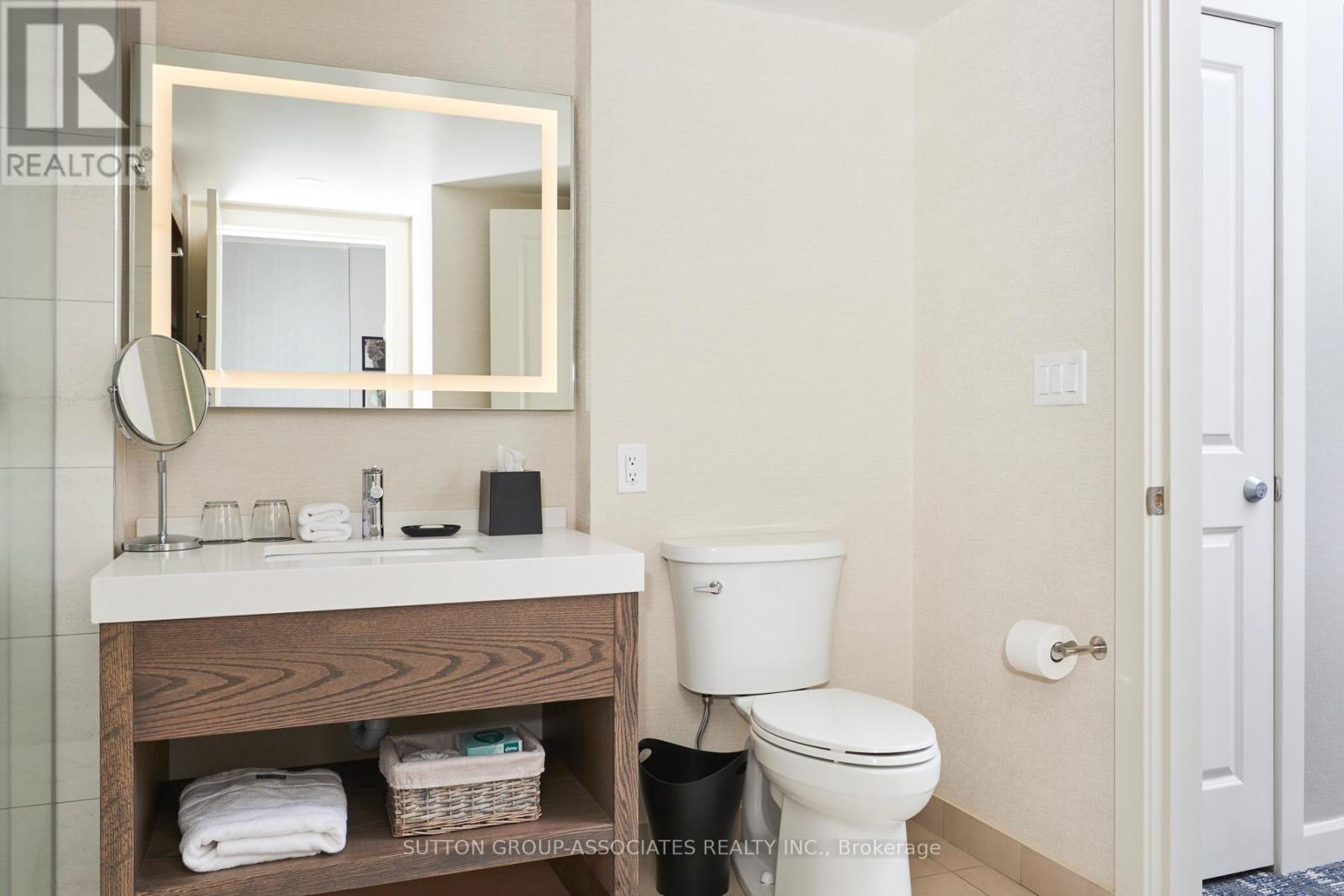 304 - 220 Gord Canning Drive, Blue Mountains, Ontario  L9Y 0K9 - Photo 16 - X12529696