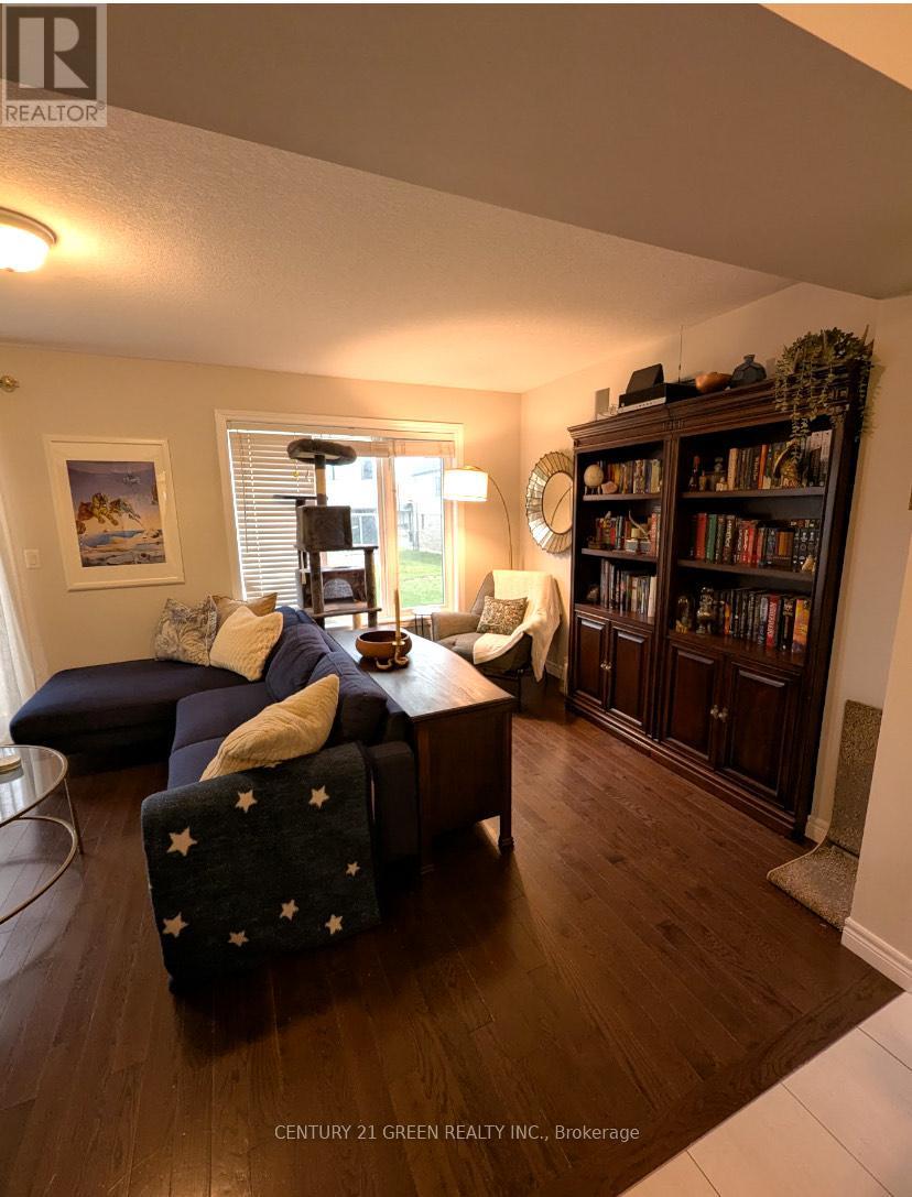 371 Vincent Drive, North Dumfries, Ontario  N0B 1E0 - Photo 9 - X12549726